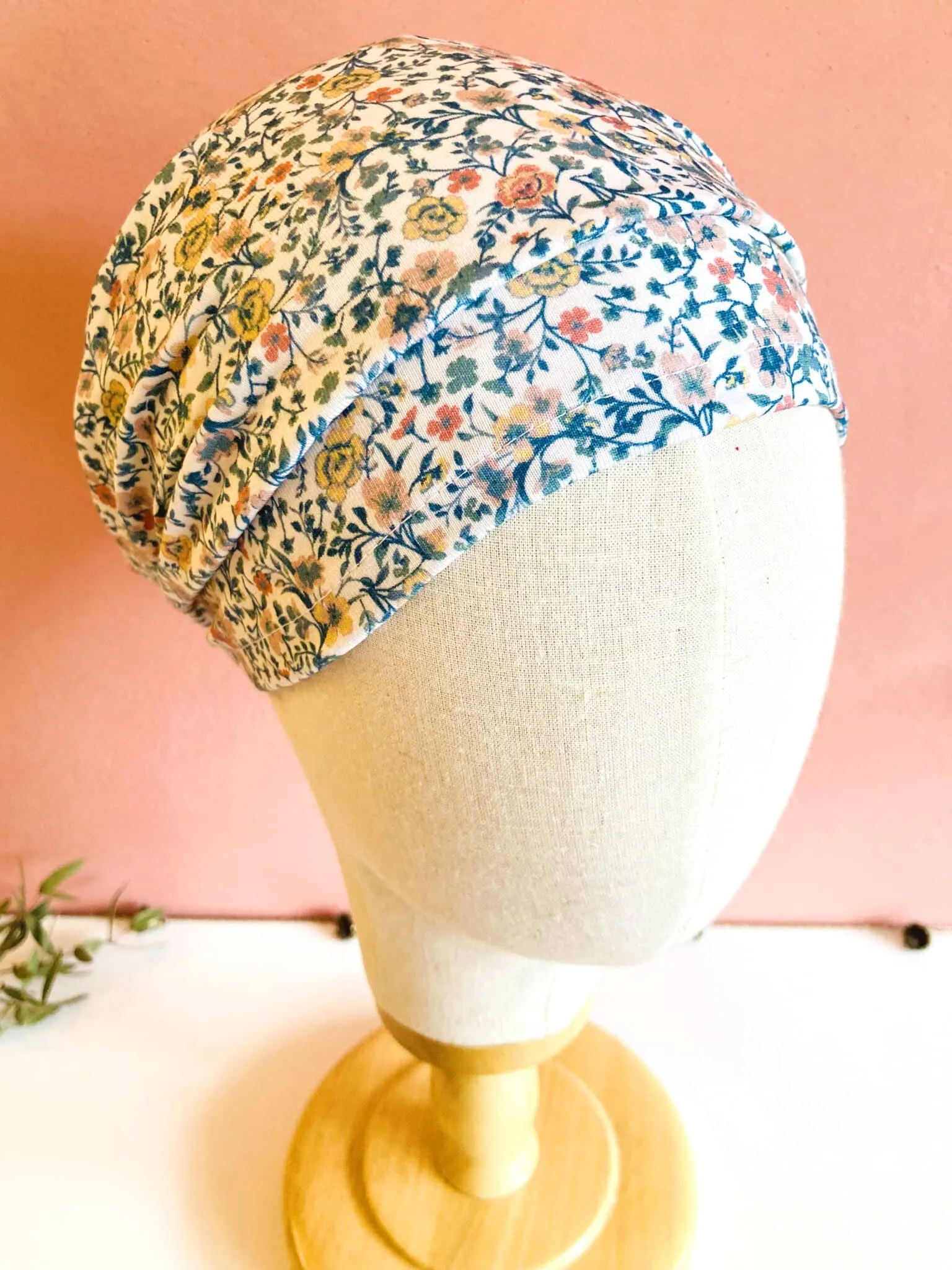 Bandeau chimio à scratch à fleurs Liberty Lina