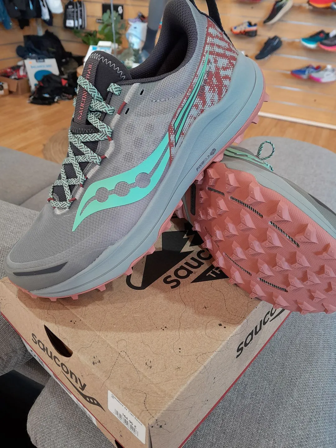 Chaussures de Trail Saucony  40