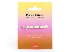Créez des bracelets personnalisés avec ces perles lettres "Maîtresse"