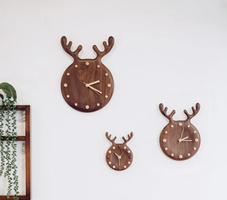 Horloge Vintage Simple en Bois Massif Nordique