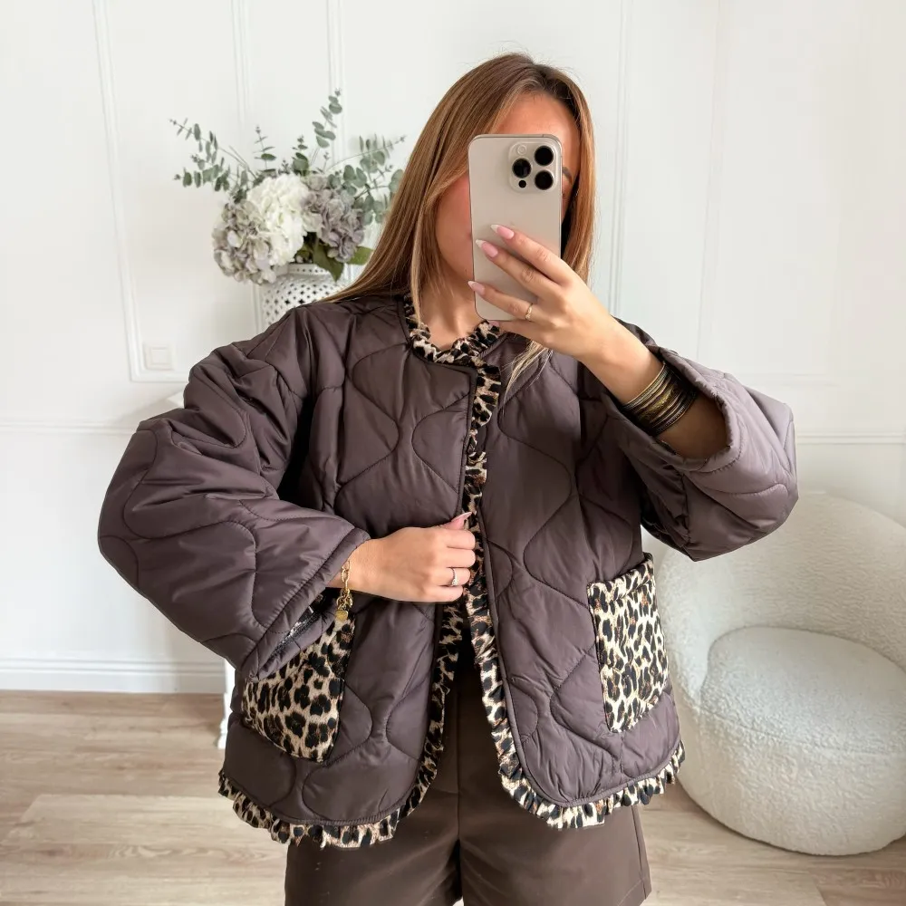 MANTEAU MATELASSÉ CHOCO DETAIL LEO