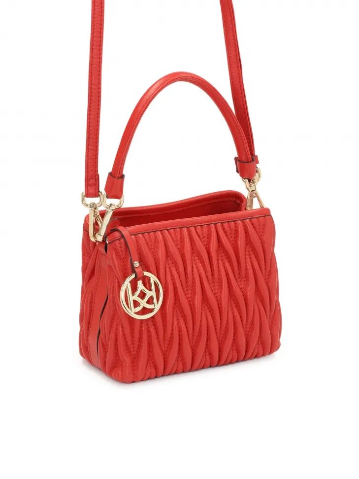 Sac à main rouge matelassé avec poignée 